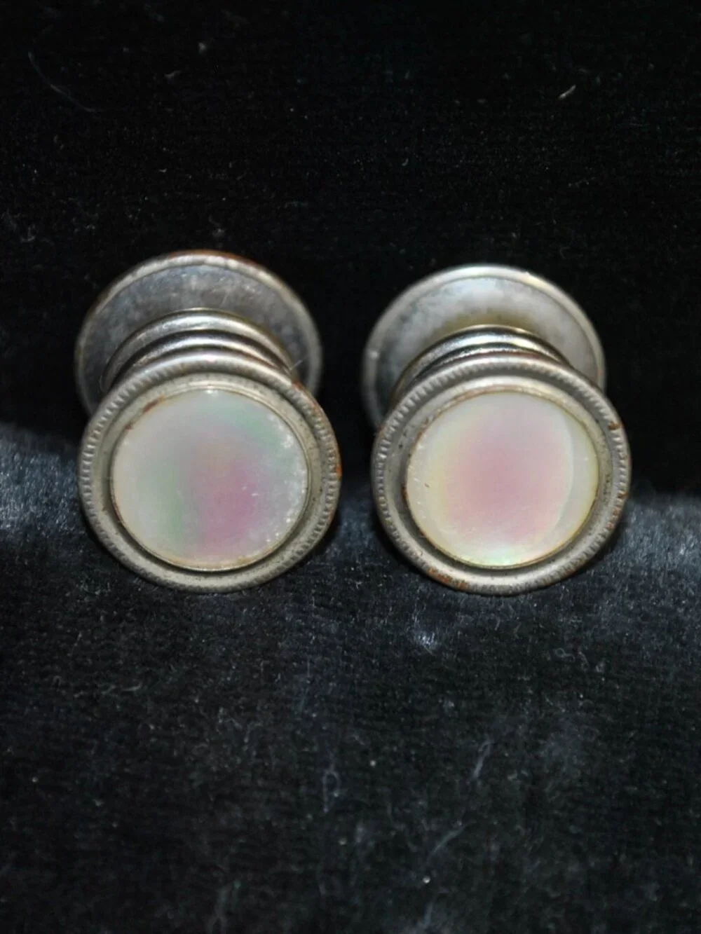 Antique/Vintage Mother of Pearl Shell Round Snap Cufflinks